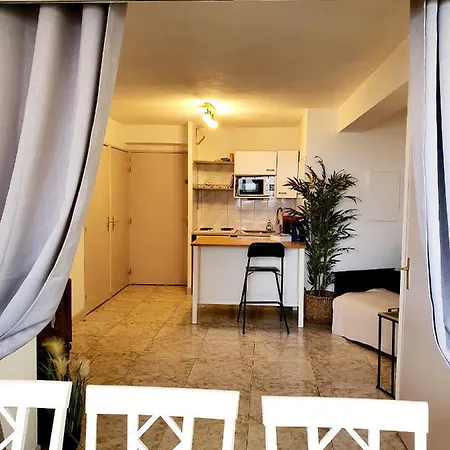 Superbe Face A La Avec Parking Privatif Apartment